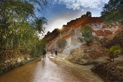 Transfer Ho chi minh airport to Mui ne by private car only 75 USD